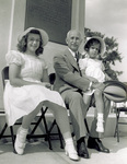 Orville Wright seated with his nieces