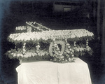 Funeral wreath for Wilbur Wright by Hermes Studio